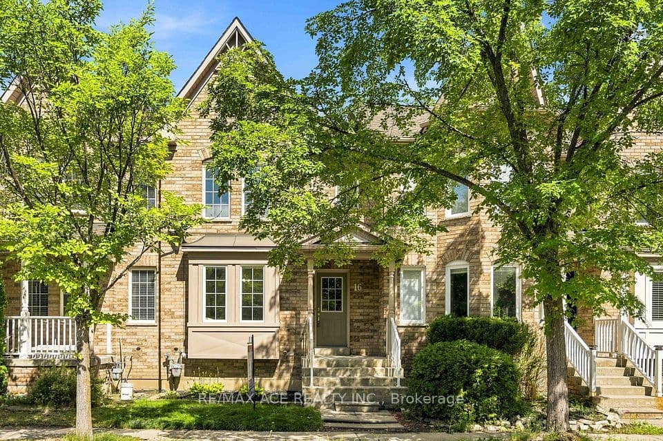 16 White's Hill Avenue, Markham, ON L6B 1C1 – main photo