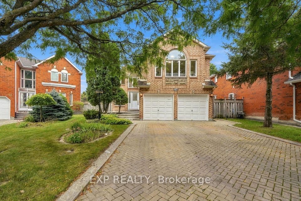 56 Ingleborough Court, Markham, ON L3R 8M4 – main photo