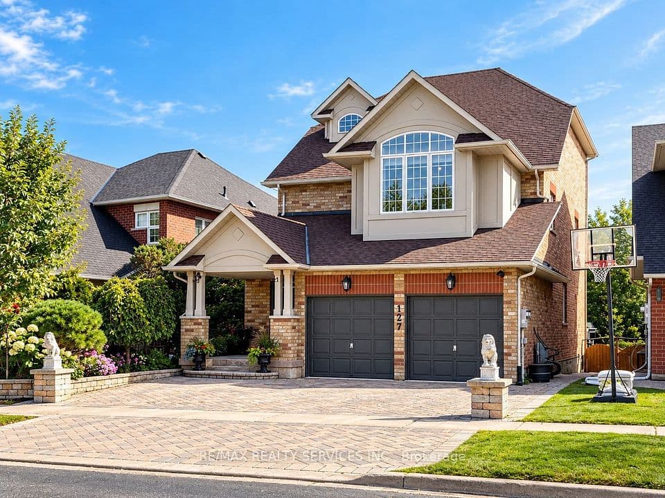 127 Russell Jarvis Drive, Markham, ON L3S 4B3 – photo 2