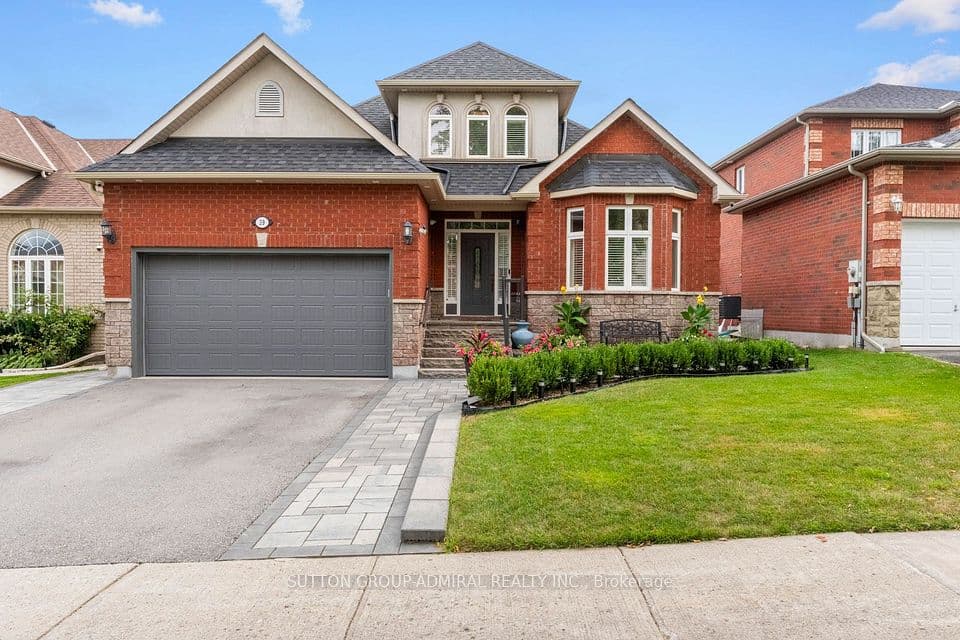 39 Bannerman Drive, Bradford West Gwillimbury, ON L3Z 3J7 – main photo