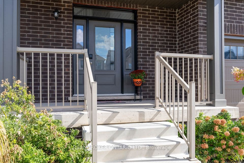 23 Kerr Street, Collingwood, ON L9Y 4B6 – photo 2