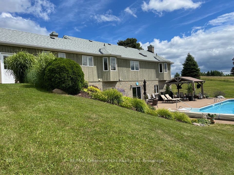 2332 Centre Line, Clearview, ON L0M 1G0 – photo 2