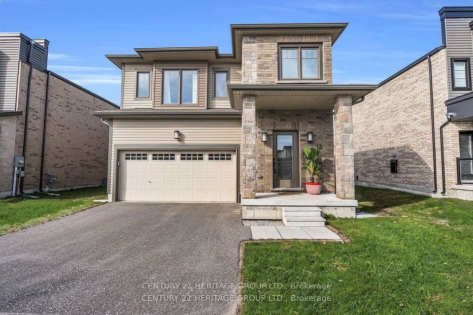 13 Mabern Street, Barrie, ON L9J 0J1 – photo 3