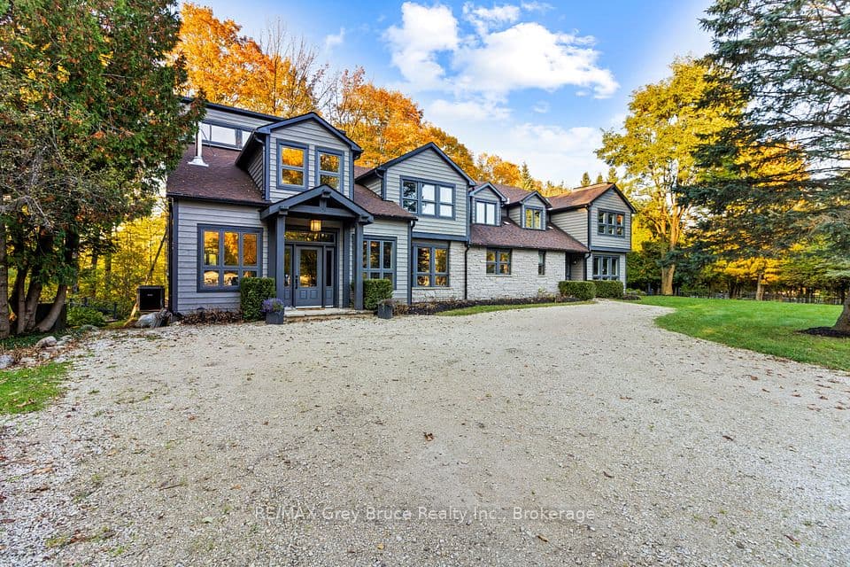 3476 Garden Of Eden Road, Clearview, ON L0M 1G0 – main photo