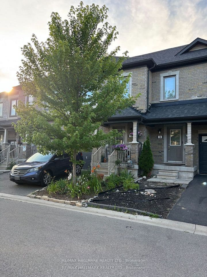 36 Deneb Street, Barrie, ON L4M 0K6 – main photo