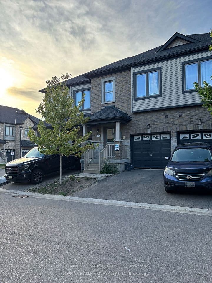 38 Deneb Street, Barrie, ON L4M 0K6 – main photo