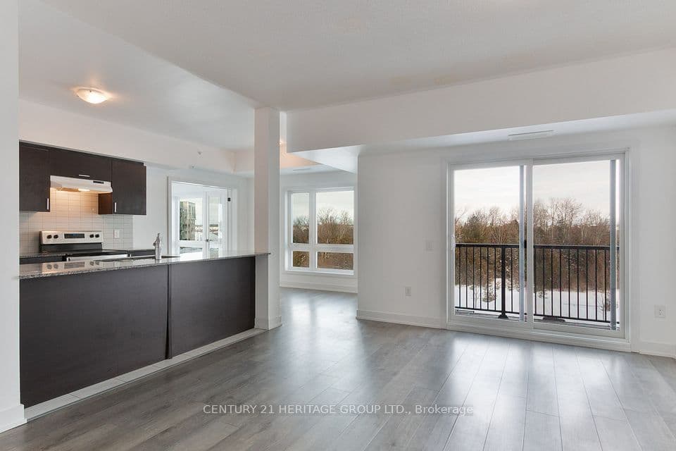 10 Culinary Lane 201, Barrie, ON L9J 0C2 – photo 3