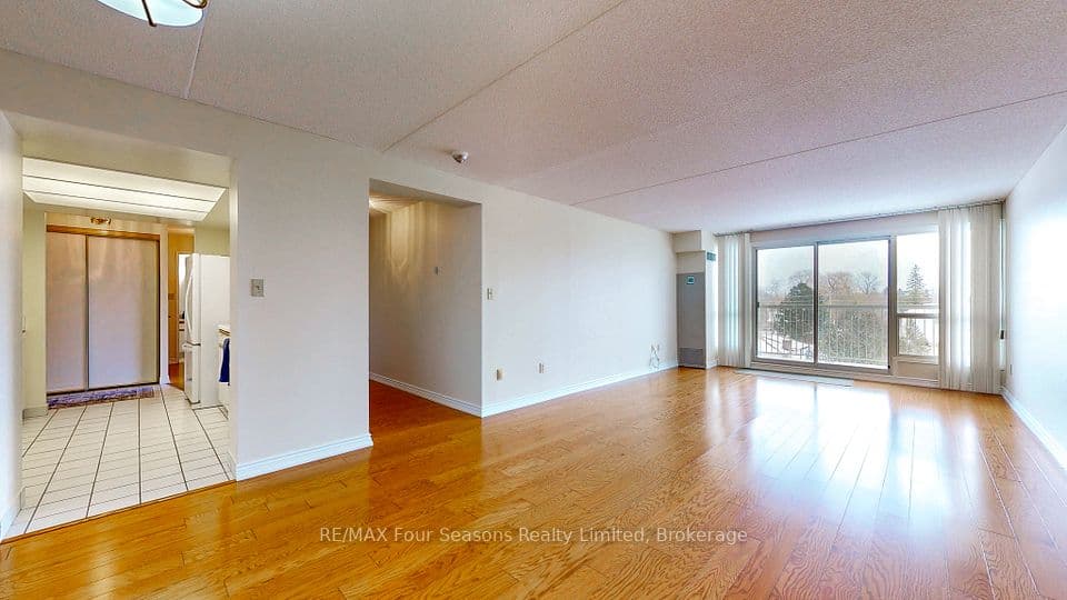 172 Eighth Street 409, Collingwood, ON L9Y 4T2 – photo 2