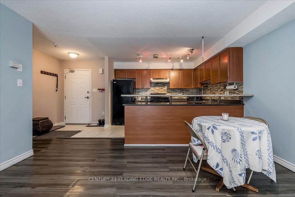 43 Coulter Street 20, Barrie, ON L4N 6L9 – photo 2