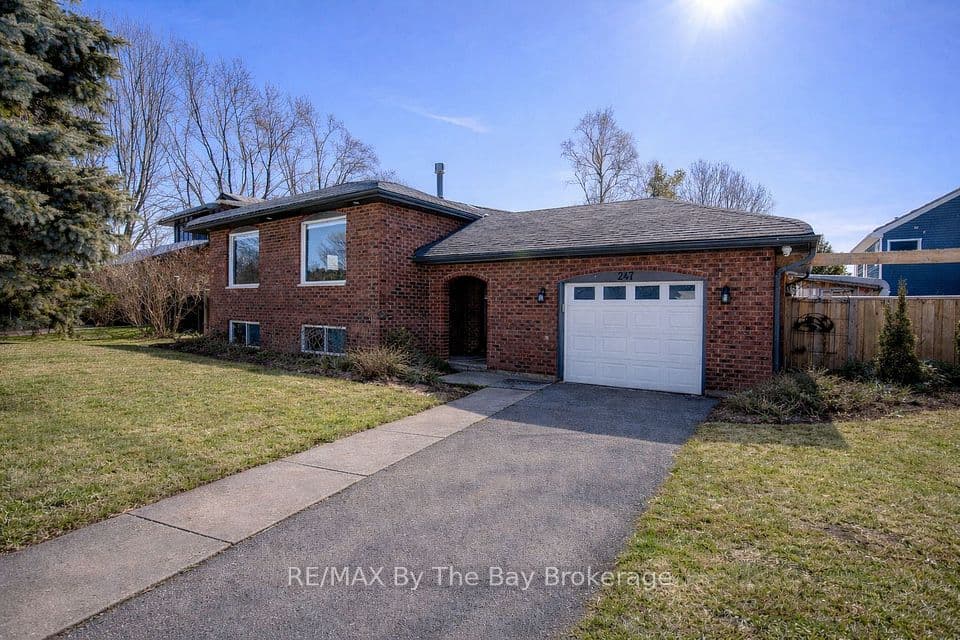 247 SIMCOE Street, Clearview, ON L0M 1S0 – main photo
