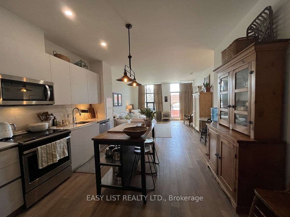 21 Matchedash Street S 316, Orillia, ON L3V 4W4 – main photo