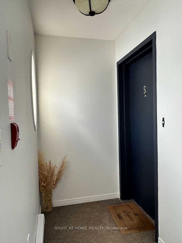 13 Cheltenham Road 5, Barrie, ON L4M 0E3 – photo 3