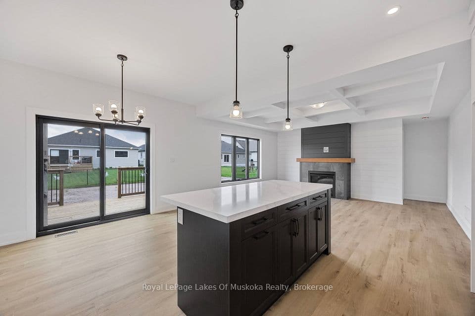 114 Brandon Avenue, Severn, ON L0K 1E0 – photo 3
