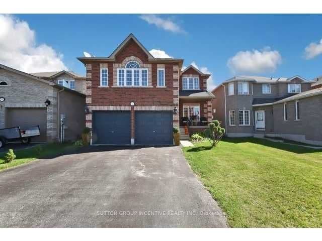 68 Joseph Crescent, Barrie, ON L4N 0Y1 – main photo