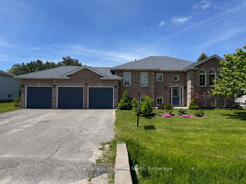 58 Lamont Creek Drive, Wasaga Beach, ON L9Z 1J9 – main photo