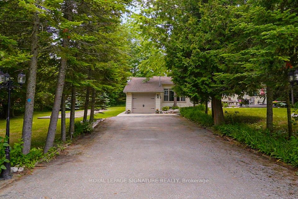 107 Nicole Boulevard, Tiny, ON L0L 2T0 – main photo
