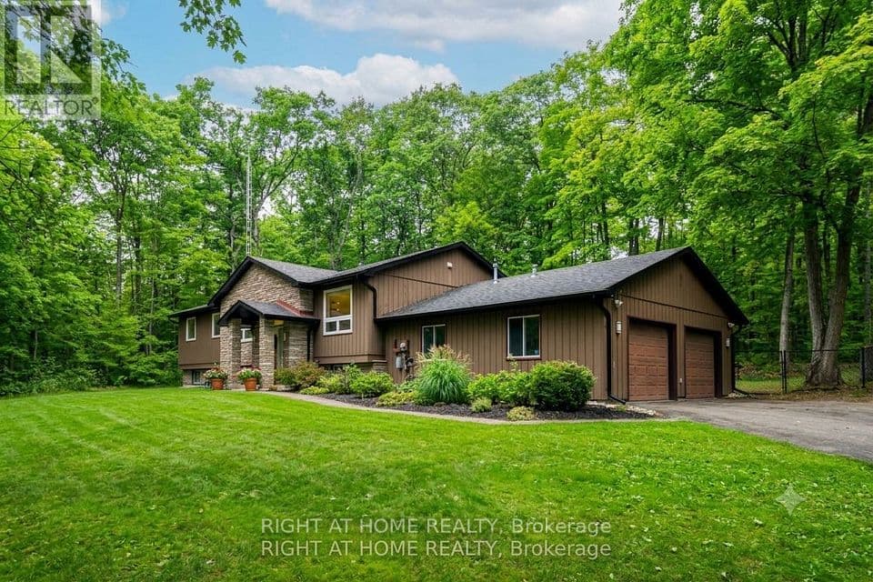 11 Woodland Crescent, Oro-Medonte, ON L4M 4Y8 – photo 2