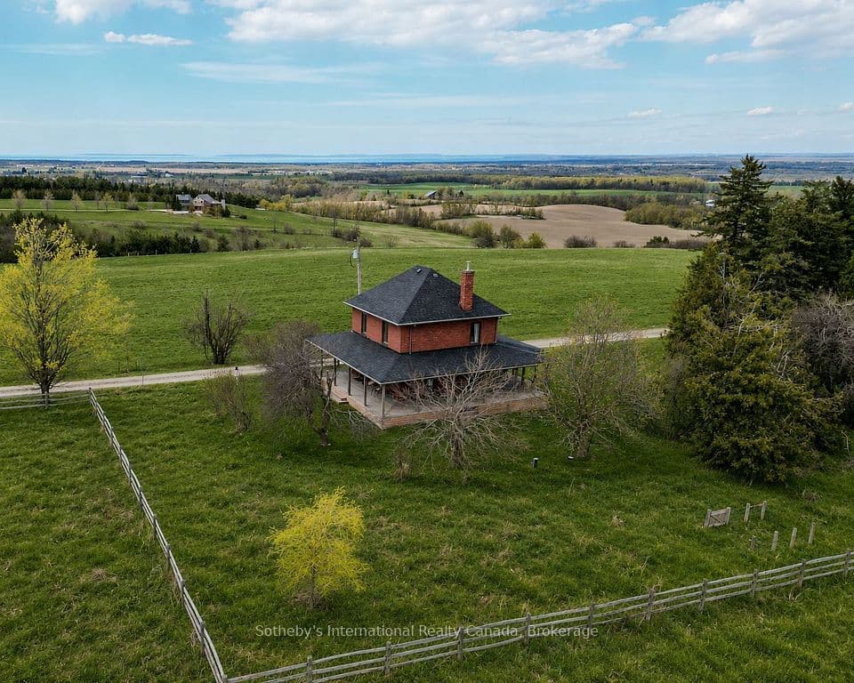 1943 Fairgrounds Road S, Clearview, ON L0M 1G0 – photo 3