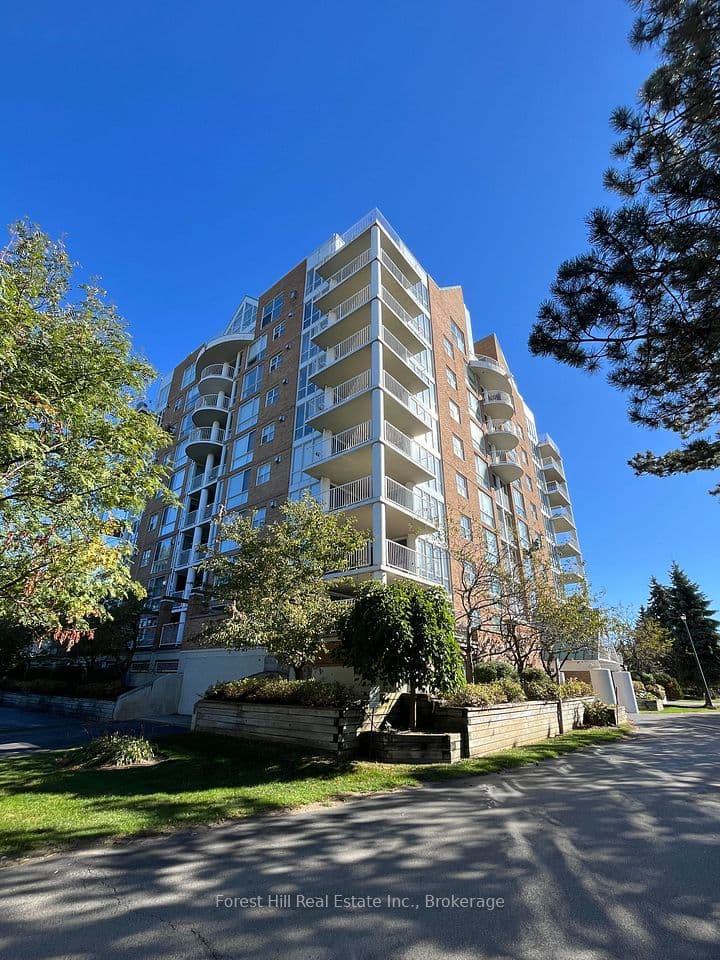 24 Ramblings Way 402, Collingwood, ON L9Y 5C6 – main photo