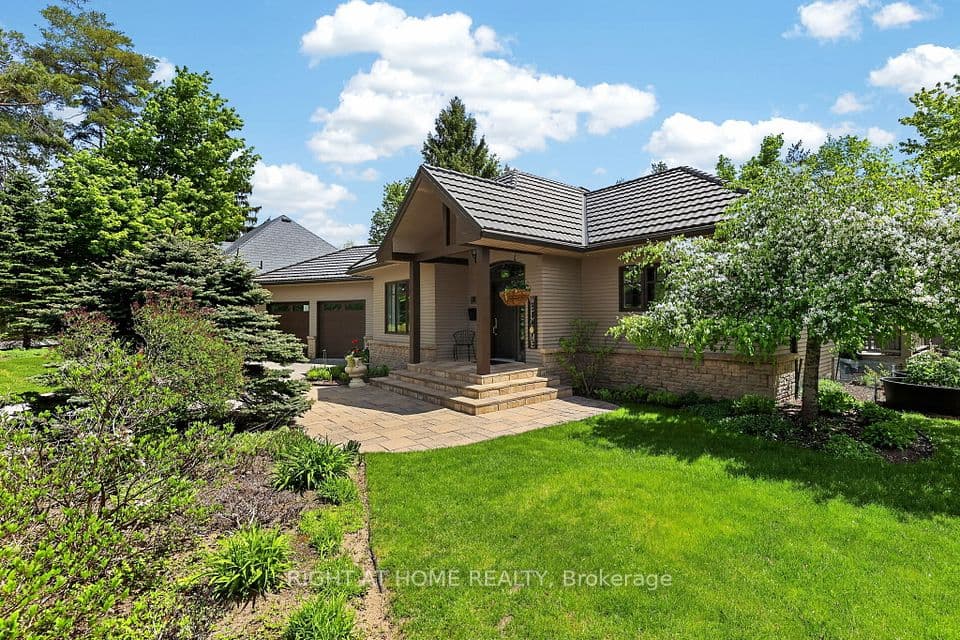 13 Alpine Way, Oro-Medonte, ON L0L 2L0 – photo 3