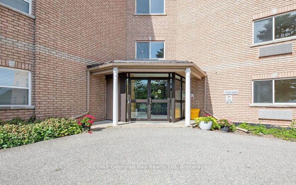 4 Beck Boulevard 307, Penetanguishene, ON L9M 2H3 – photo 2