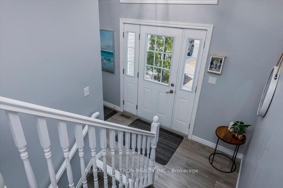 310 Golf Course Road, Wasaga Beach, ON L9Z 1S5 – photo 2
