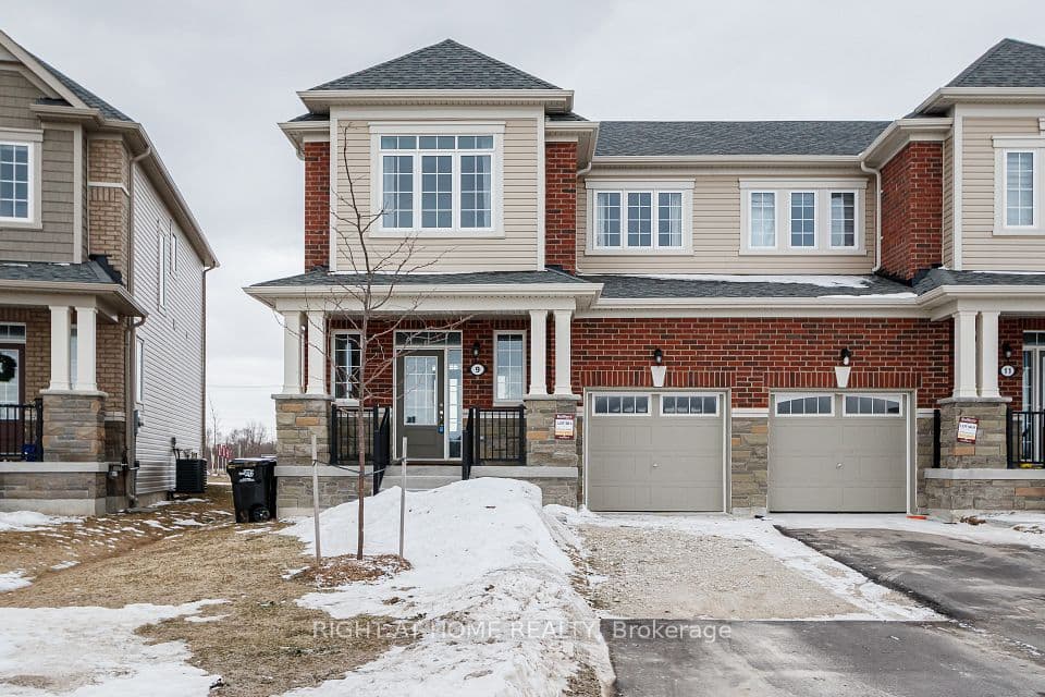 9 Mission Street, Wasaga Beach, ON L9Z 0L8 – photo 2