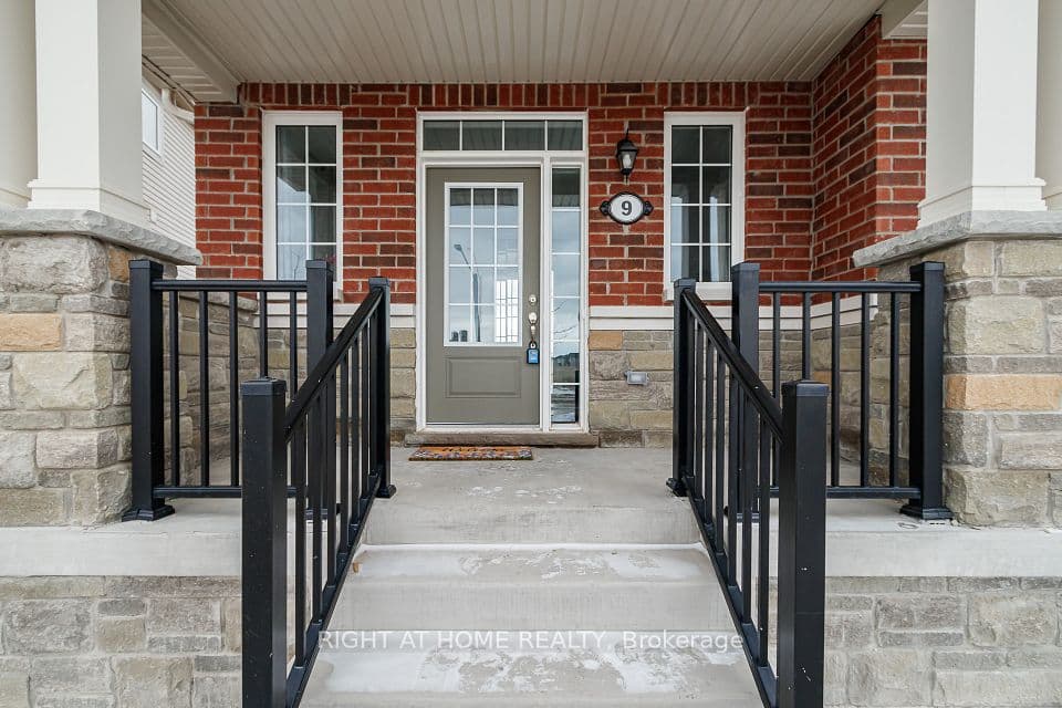 9 Mission Street, Wasaga Beach, ON L9Z 0L8 – photo 3
