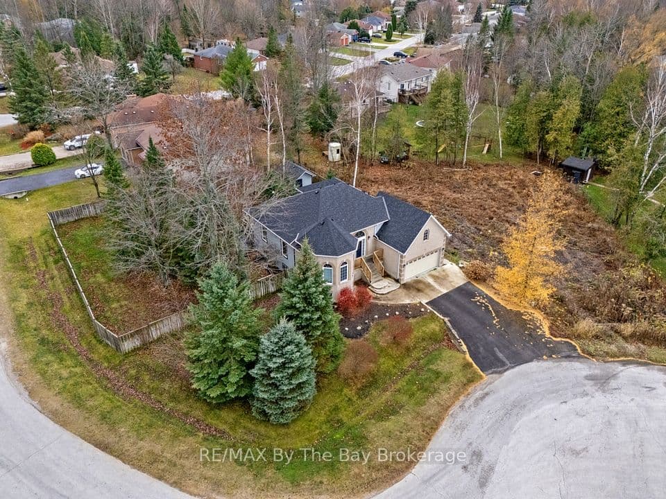 6 Deerrun Place, Wasaga Beach, ON L9Z 1H8 – photo 3