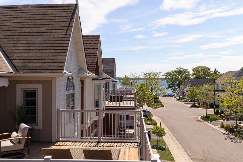 3321 Beach Club Boulevard, Severn, ON L3V 0E1 – main photo