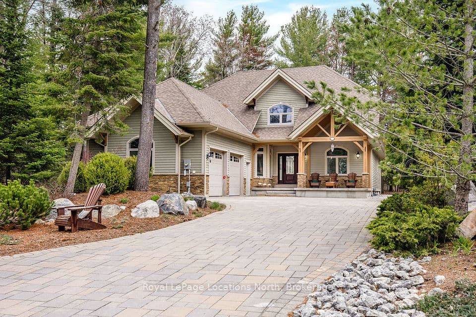 119 Earl Street, Wasaga Beach, ON L9Z 2P5 – main photo