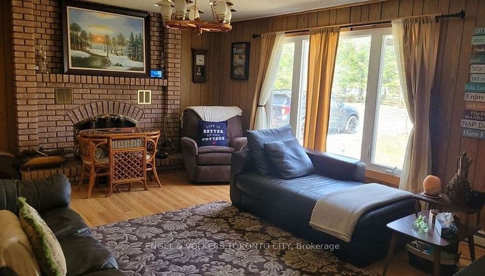 16 Fredrick Avenue, Tiny, ON L0L 1P0 – photo 3