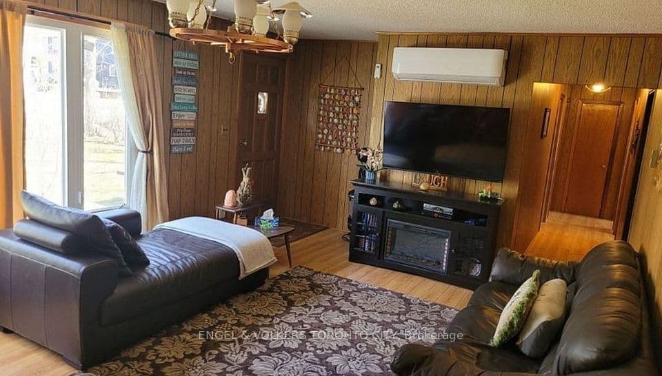 16 Fredrick Avenue, Tiny, ON L0L 1P0 – photo 2