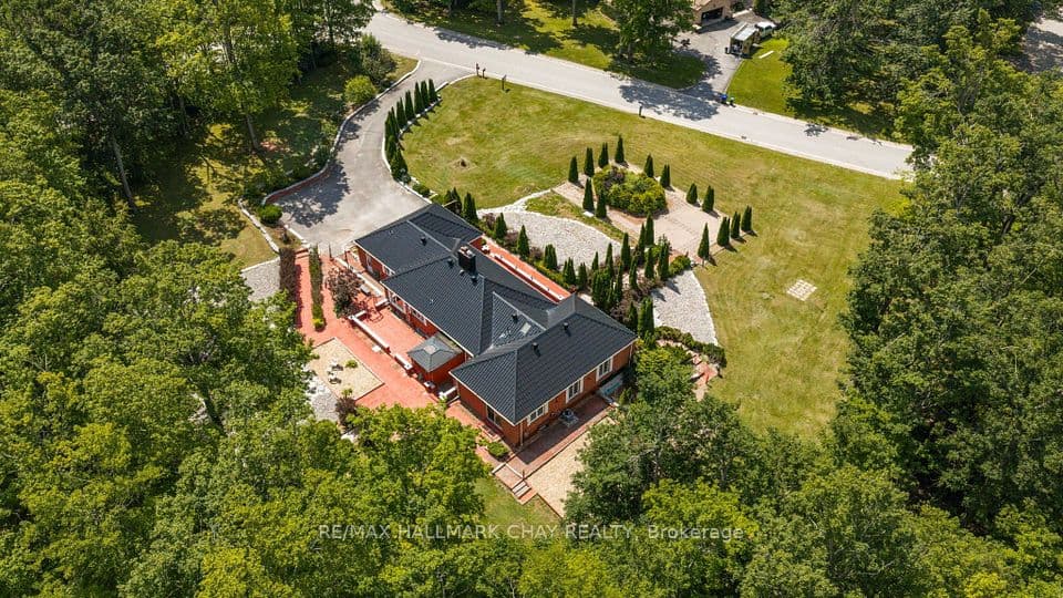 24 Woodland Crescent, Oro-Medonte, ON L4M 4Y8 – photo 2