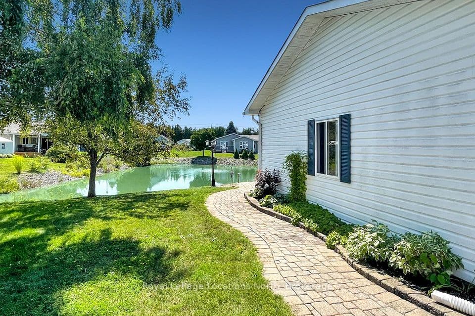 16 Atlantic Avenue, Wasaga Beach, ON L9Z 3A8 – photo 3