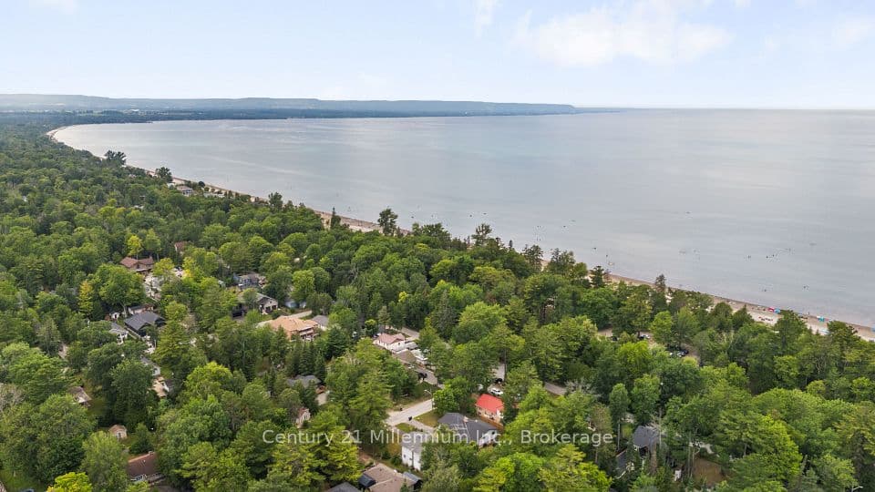 49 32nd Street N, Wasaga Beach, ON L9Z 2C4 – photo 3
