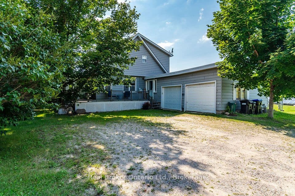 150 Lafontaine Road E, Tiny, ON L9M 2H7 – photo 2