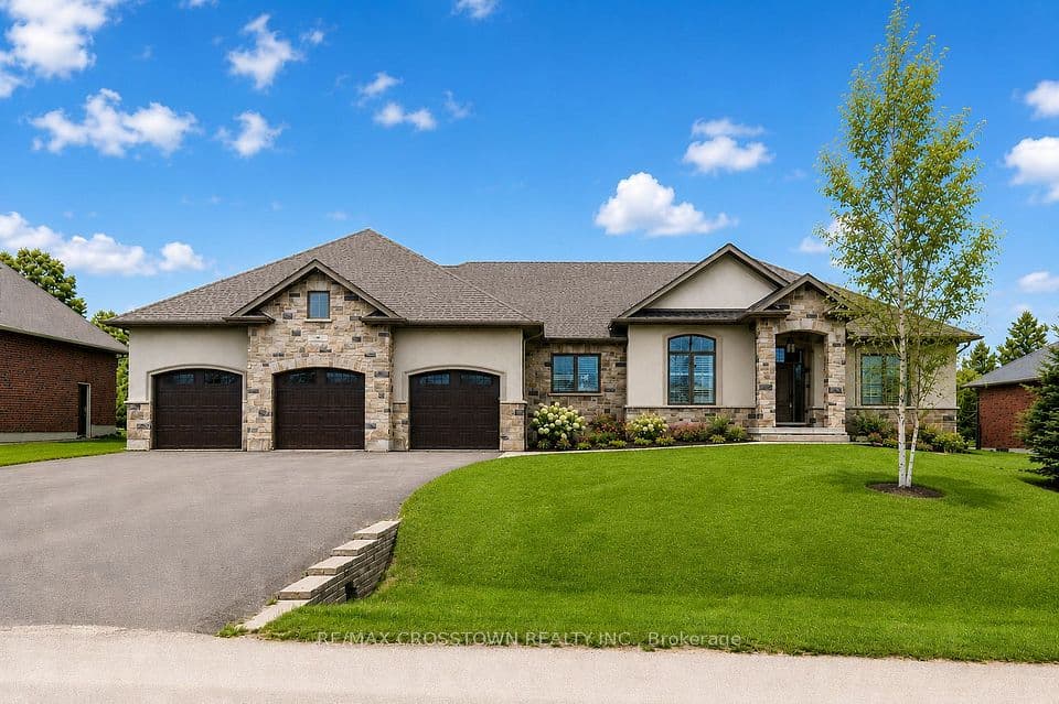 25 MENNILL Drive, Springwater, ON L0L 1Y3 – main photo