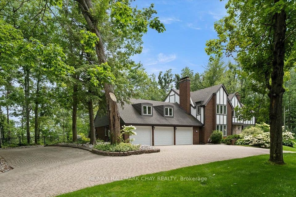 11 Park Trail, Springwater, ON L9X 0L3 – photo 2