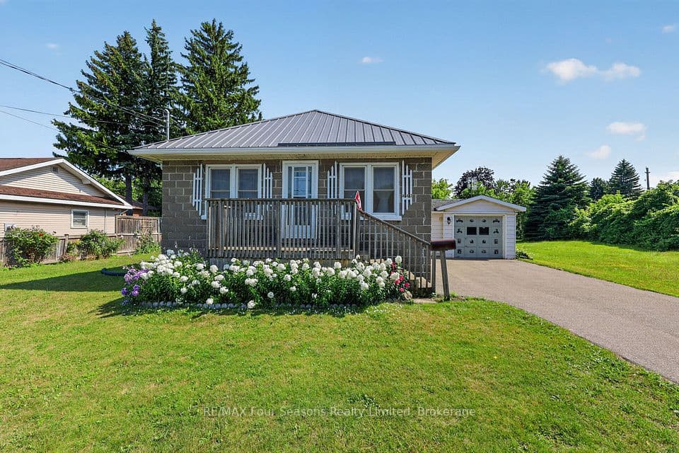 442 Hume Street, Collingwood, ON L9Y 1W6 – main photo