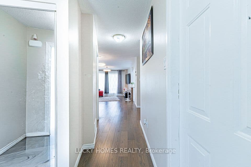65 Lyfytt Crescent, Barrie, ON L4N 7X5 – photo 2