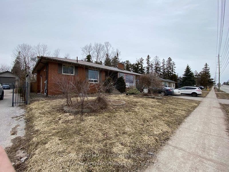 536 Big Bay Point Road, Barrie, ON L4N 3Z2 – main photo