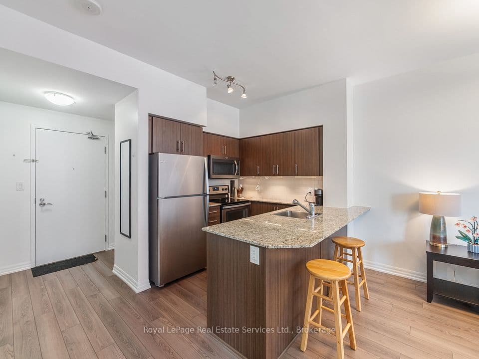 111 Worsley Street 709, Barrie, ON L4M 0J5 – photo 3