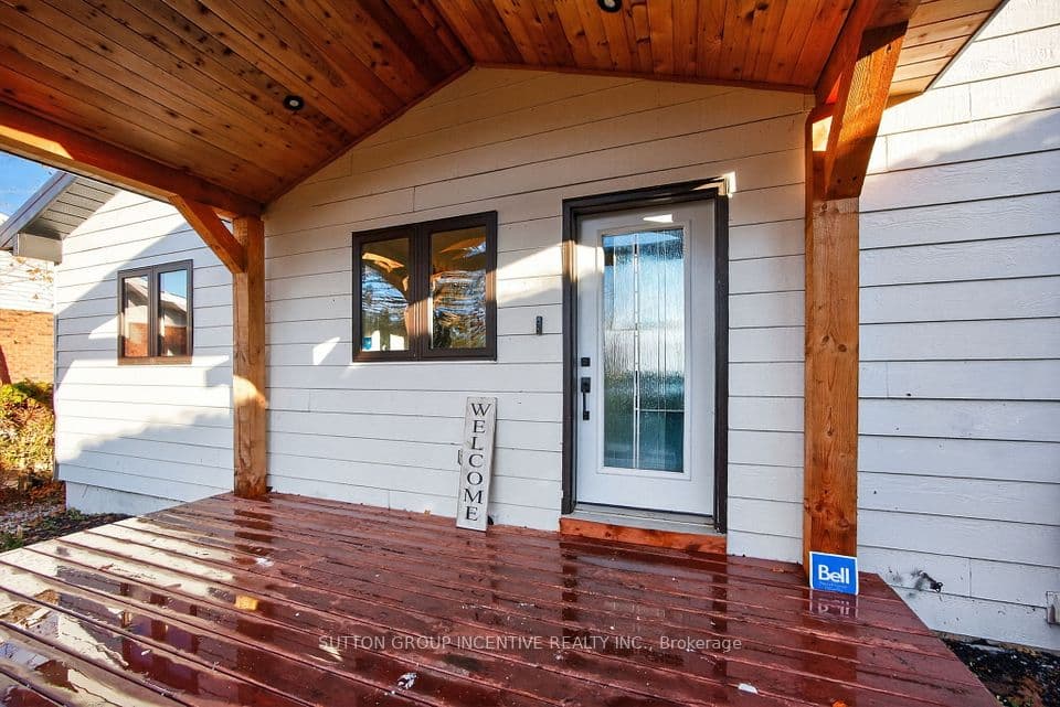 211 Moon Point Drive, Oro-Medonte, ON L3V 6H1 – photo 2