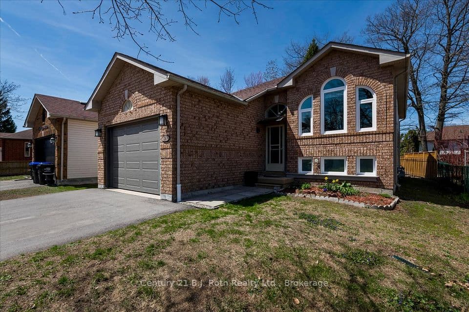 116 Dyer Drive, Wasaga Beach, ON L9Z 1E5 – photo 2