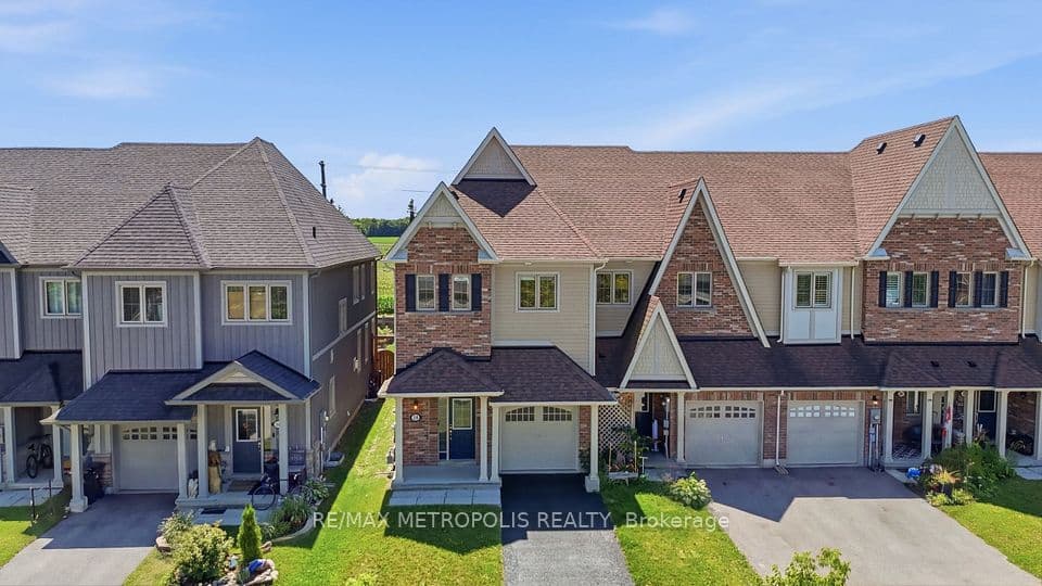 34 Robertson Street, Collingwood, ON L9Y 0X1 – main photo