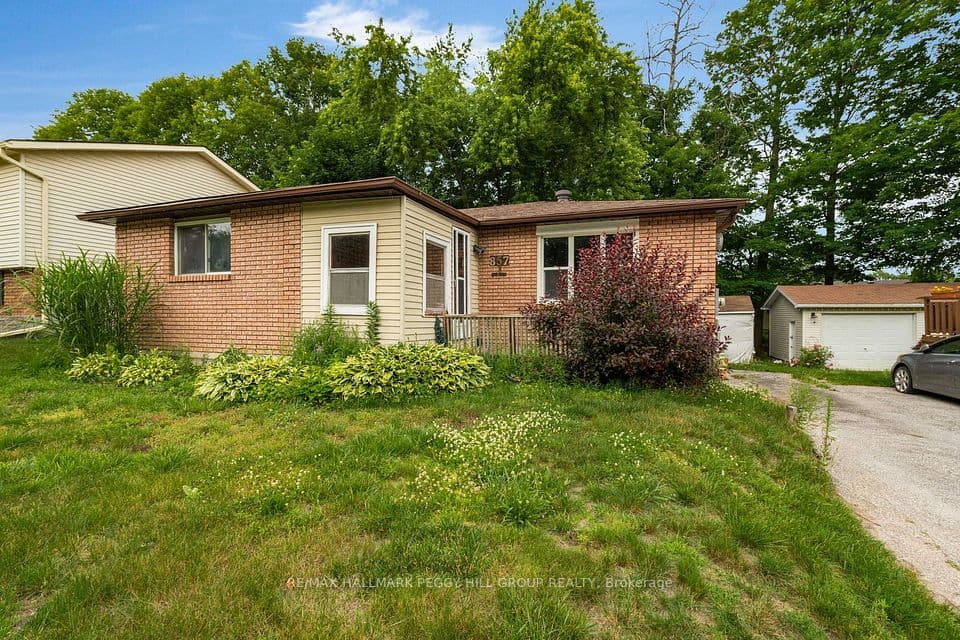 857 Birchwood Drive, Midland, ON L4R 4Y3 – main photo
