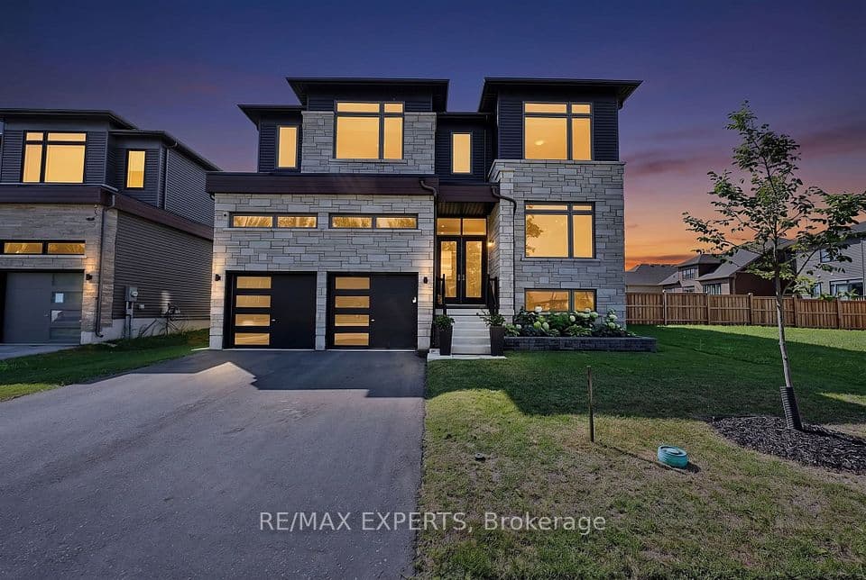 222 Mapleside Drive, Wasaga Beach, ON L9Z 0L4 – main photo