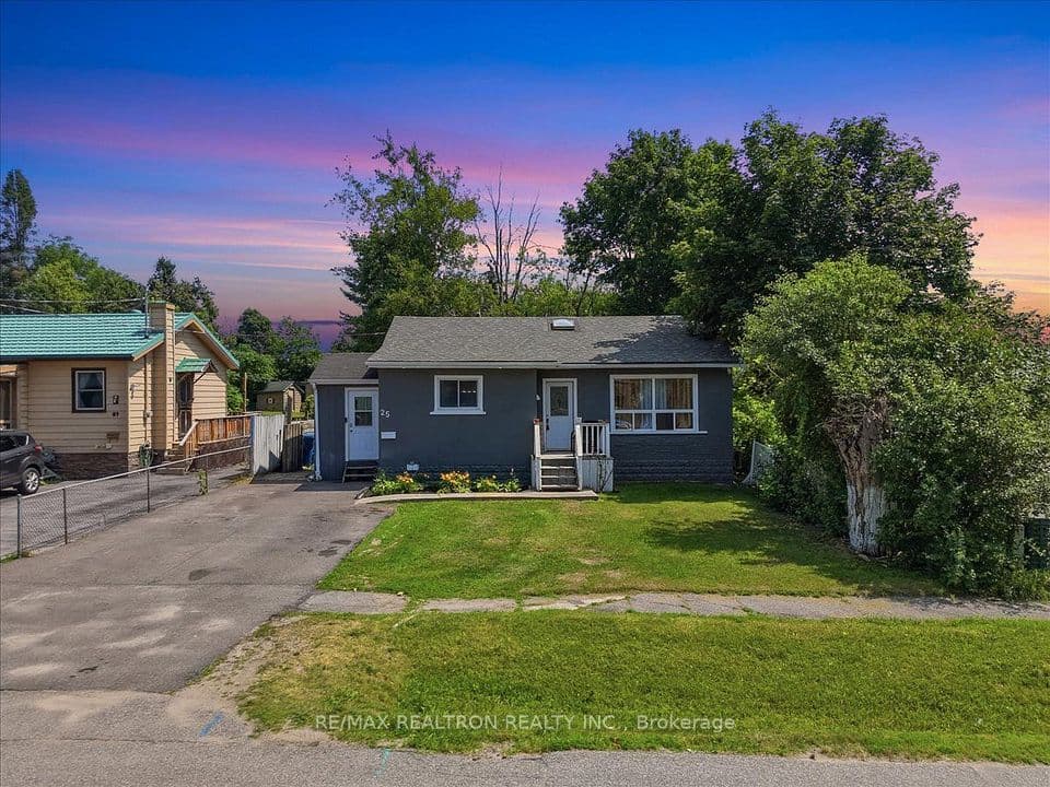 25 Simcoe Street, Orillia, ON L3W 1G5 – photo 2