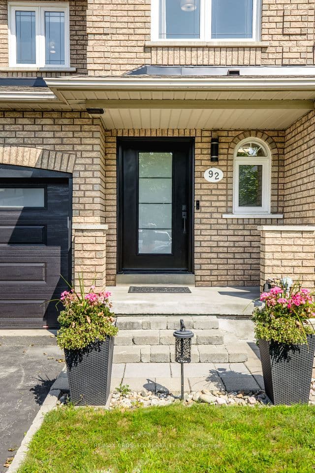 92 Cunningham Drive, Barrie, ON L4N 8L5 – photo 3